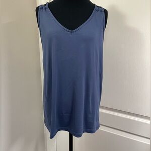Women's Blue Ink & Ivy Sleeveless V-Neck tank Size S Casual with built in bra